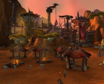 Dranosh'ar Blockade, és háttérben az újjáépülő Orgrimmar